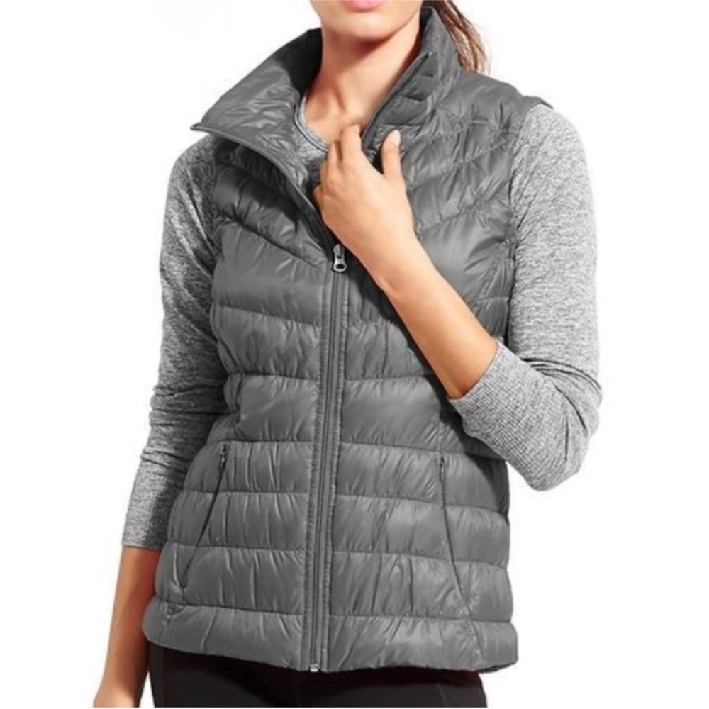Athleta Downalicious  Gray Down Quilted Full Zip Vest size Small